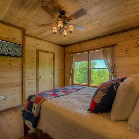 Sleepy Bear Hideaway Villa Blue Ridge Exterior photo